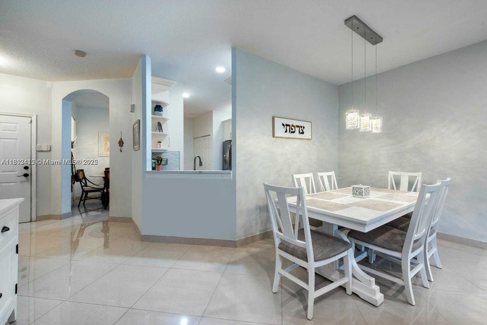 Small Image of 2898 CRESTWOOD TER #4102, Margate Number 8