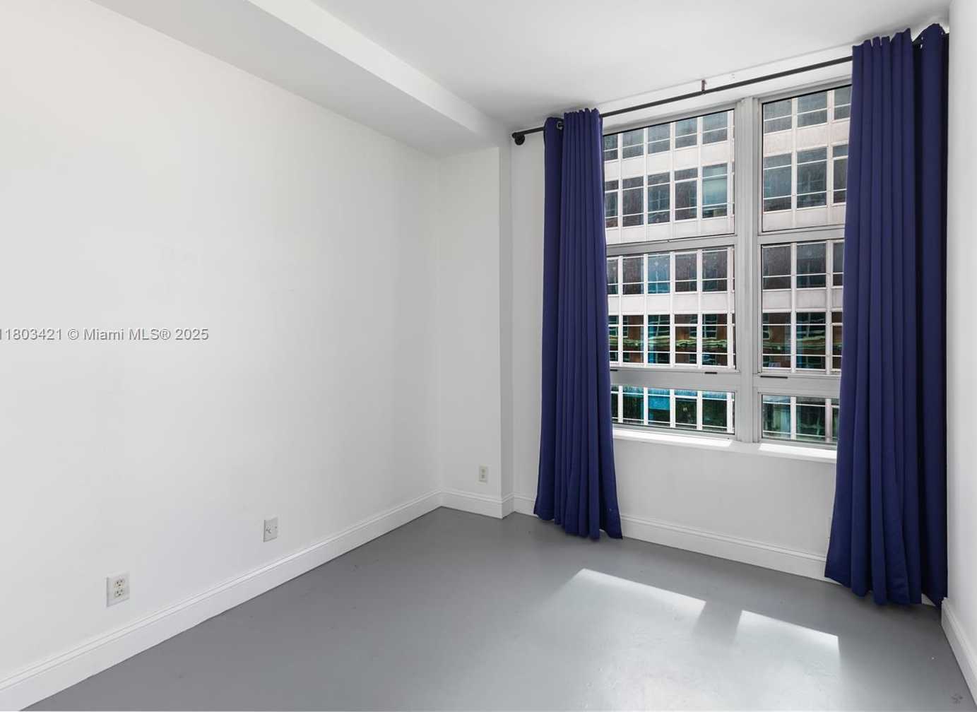 Small Image of 111 EAST FLAGLER ST #501, Miami Number 11