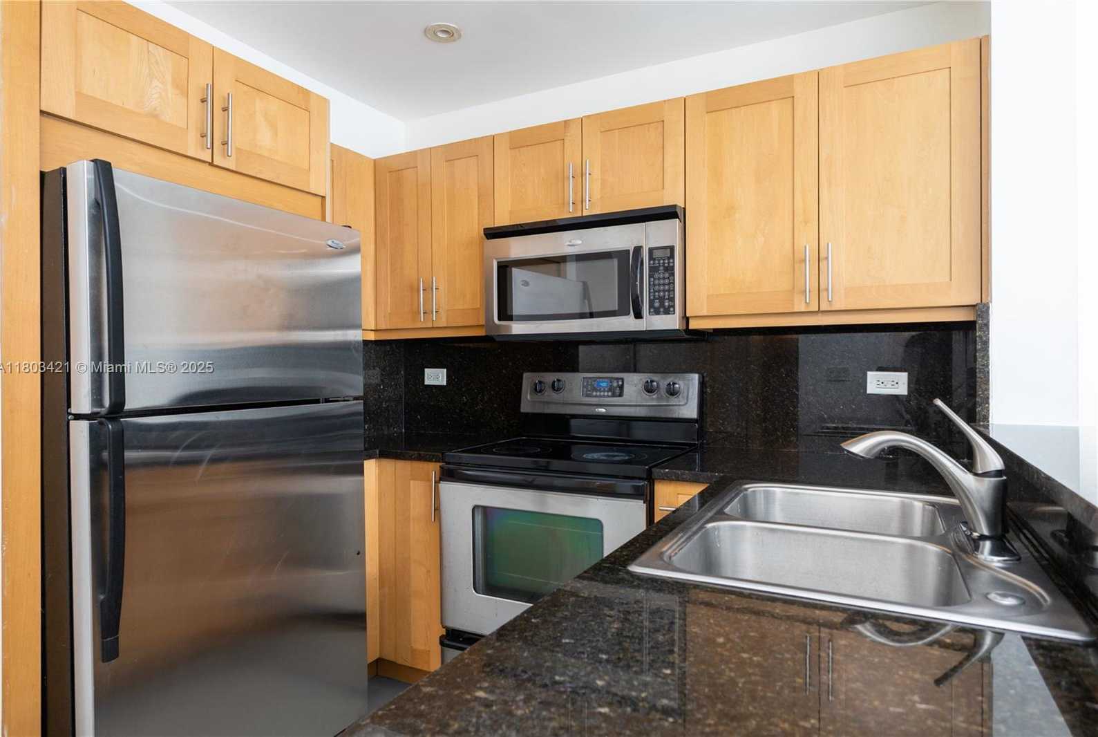 Small Image of 111 EAST FLAGLER ST #501, Miami Number 24