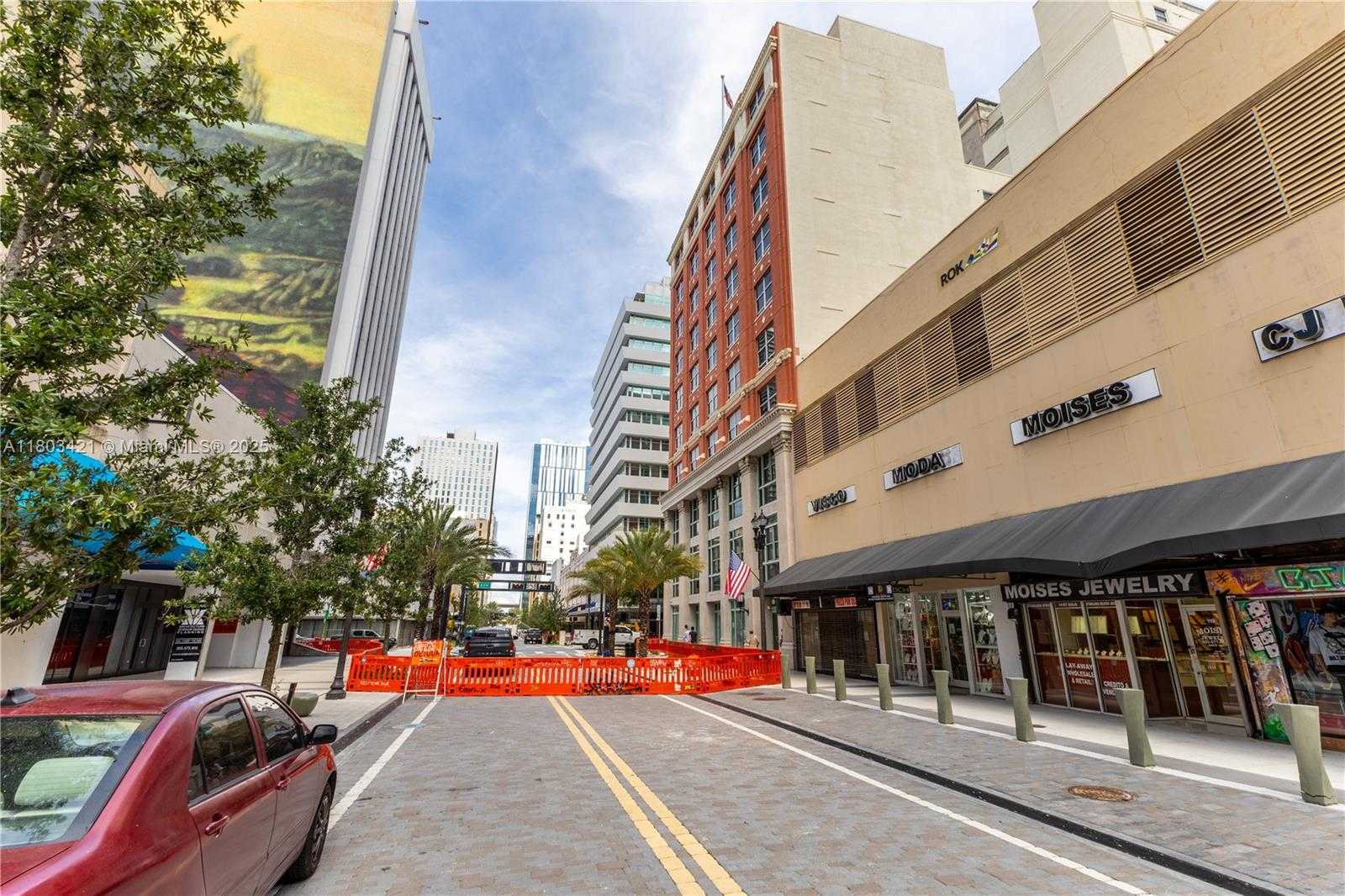 Small Image of 111 EAST FLAGLER ST #501, Miami Number 29