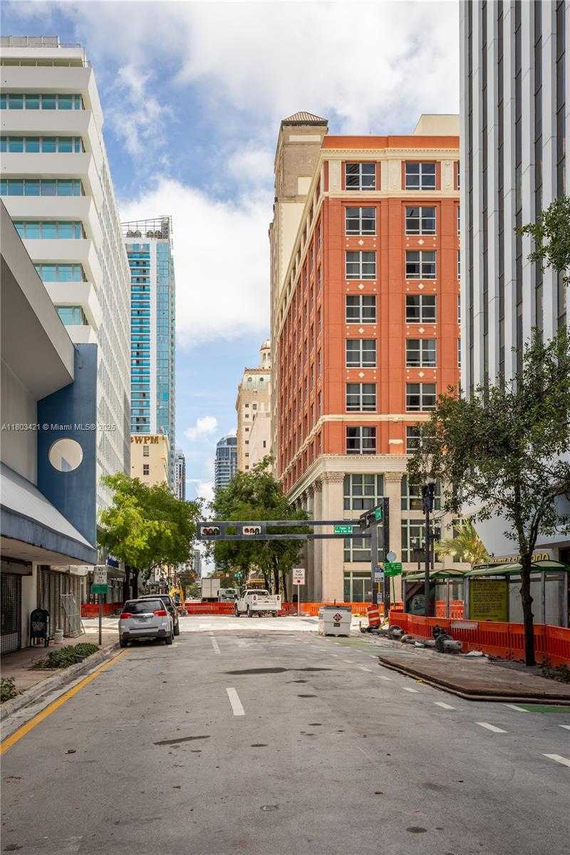 Small Image of 111 EAST FLAGLER ST #501, Miami Number 31