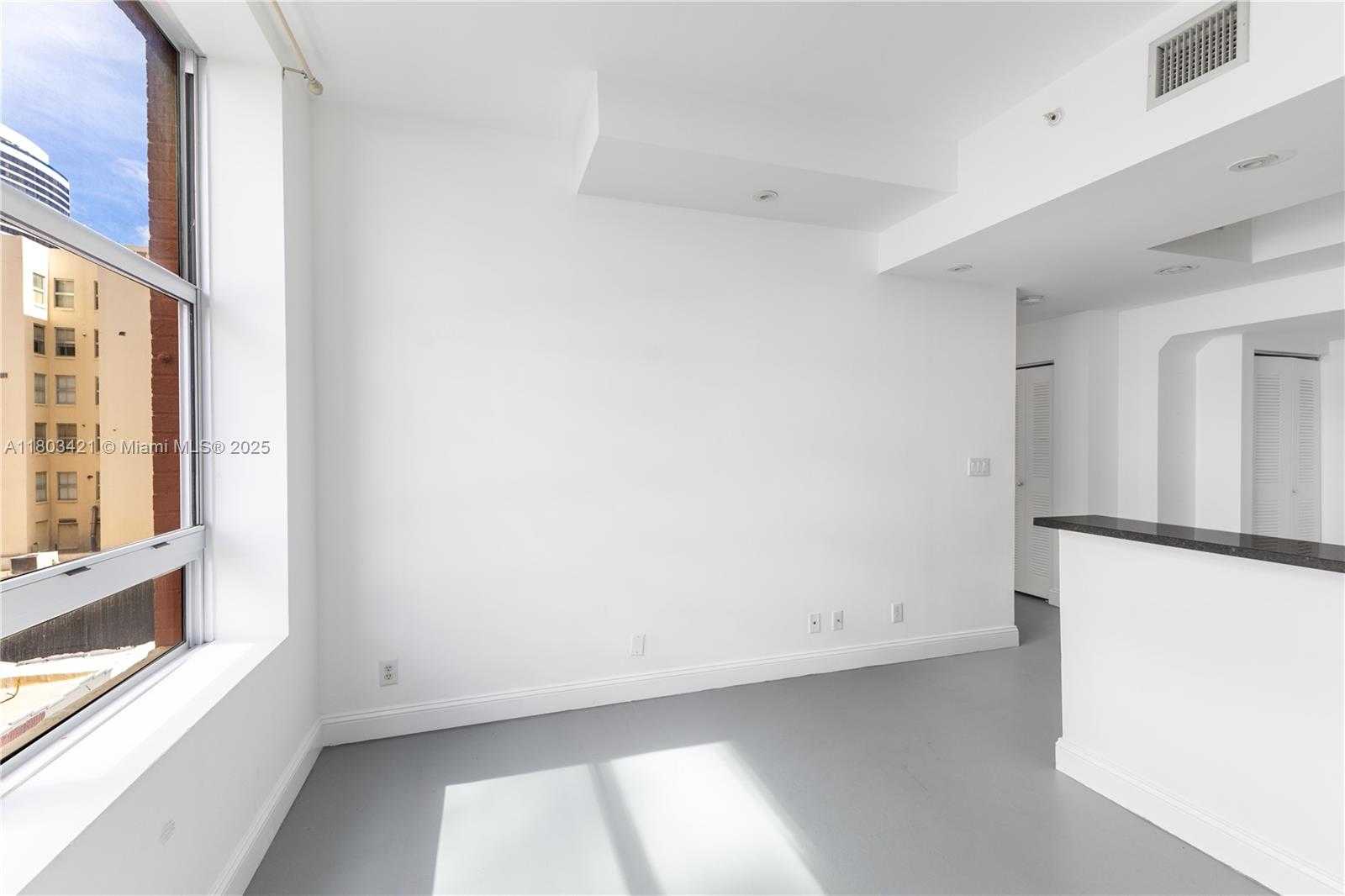 Small Image of 111 EAST FLAGLER ST #501, Miami Number 5