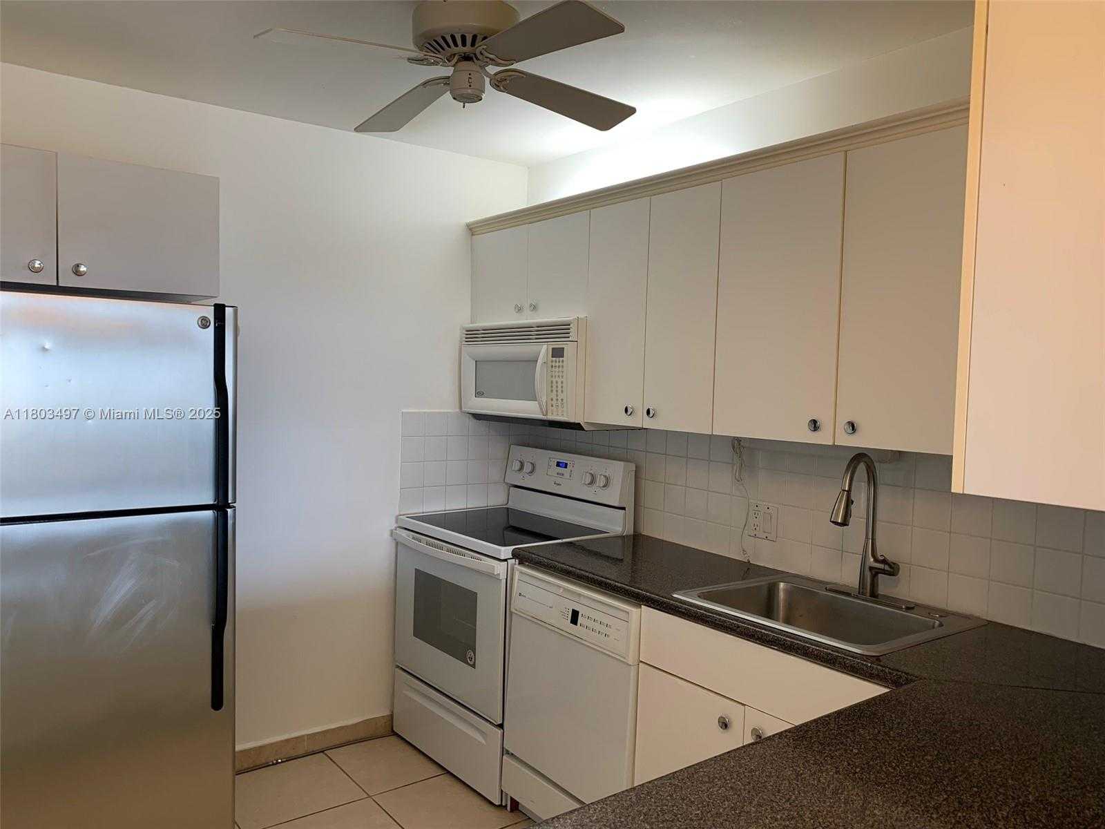 Small Image of 3675 NORTH COUNTRY CLUB DR #1610, Aventura Number 16