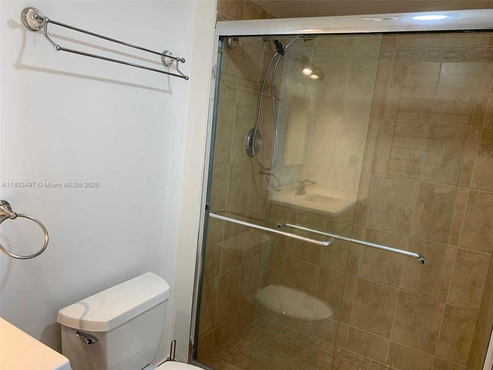 Small Image of 3675 NORTH COUNTRY CLUB DR #1610, Aventura Number 20