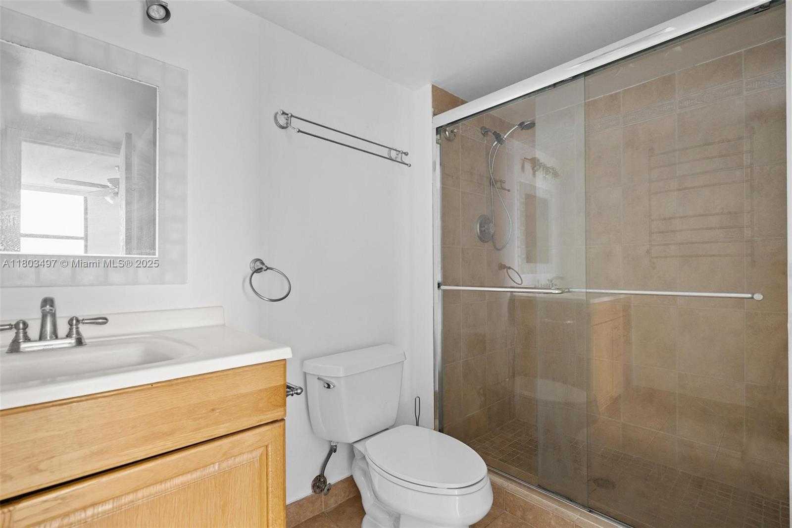 Small Image of 3675 NORTH COUNTRY CLUB DR #1610, Aventura Number 30