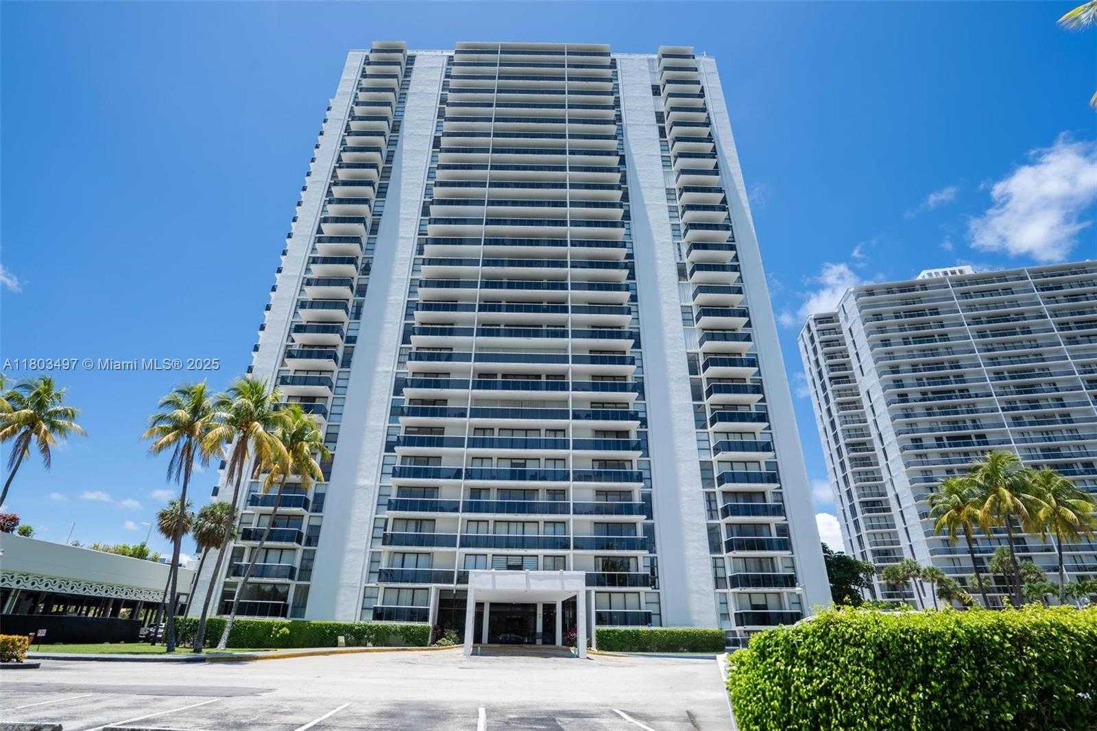 Small Image of 3675 NORTH COUNTRY CLUB DR #1610, Aventura Number 36