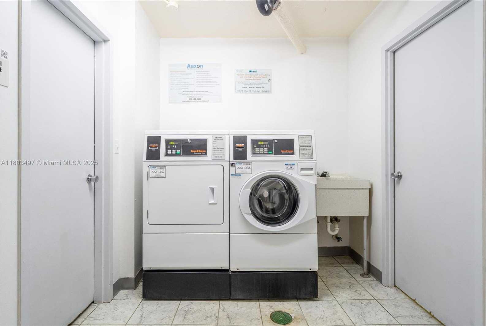 Small Image of 3675 NORTH COUNTRY CLUB DR #1610, Aventura Number 42