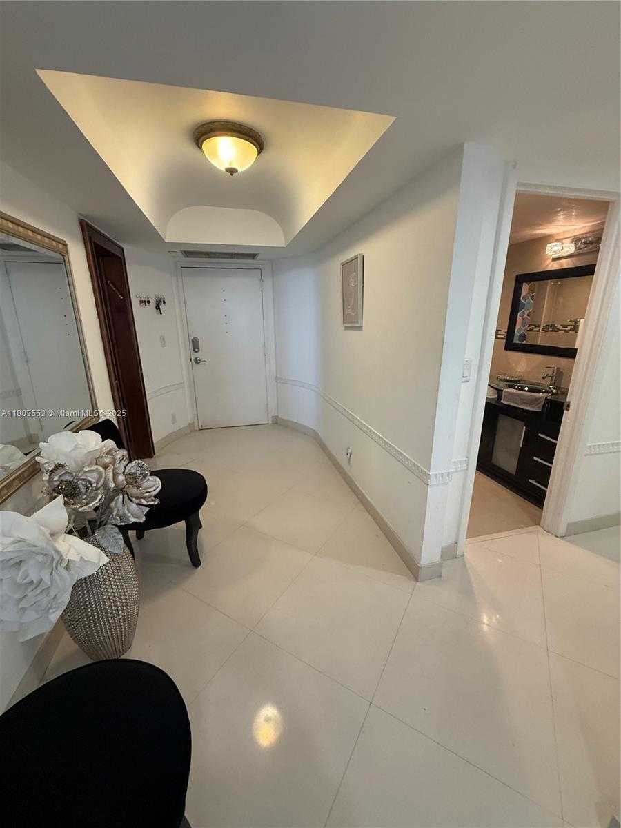 Small Image of 1912 SOUTH OCEAN DR #3D, Hallandale Beach Number 19