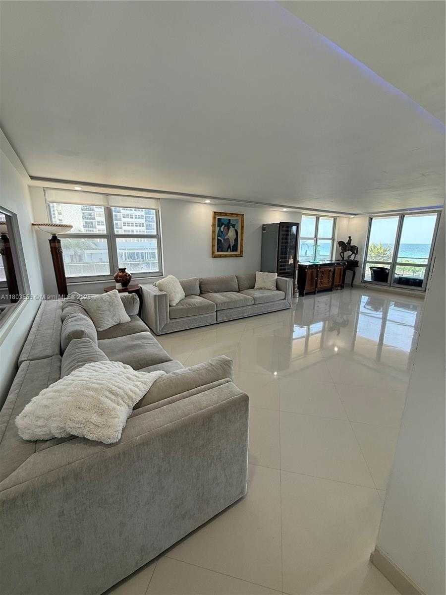 Small Image of 1912 SOUTH OCEAN DR #3D, Hallandale Beach Number 9