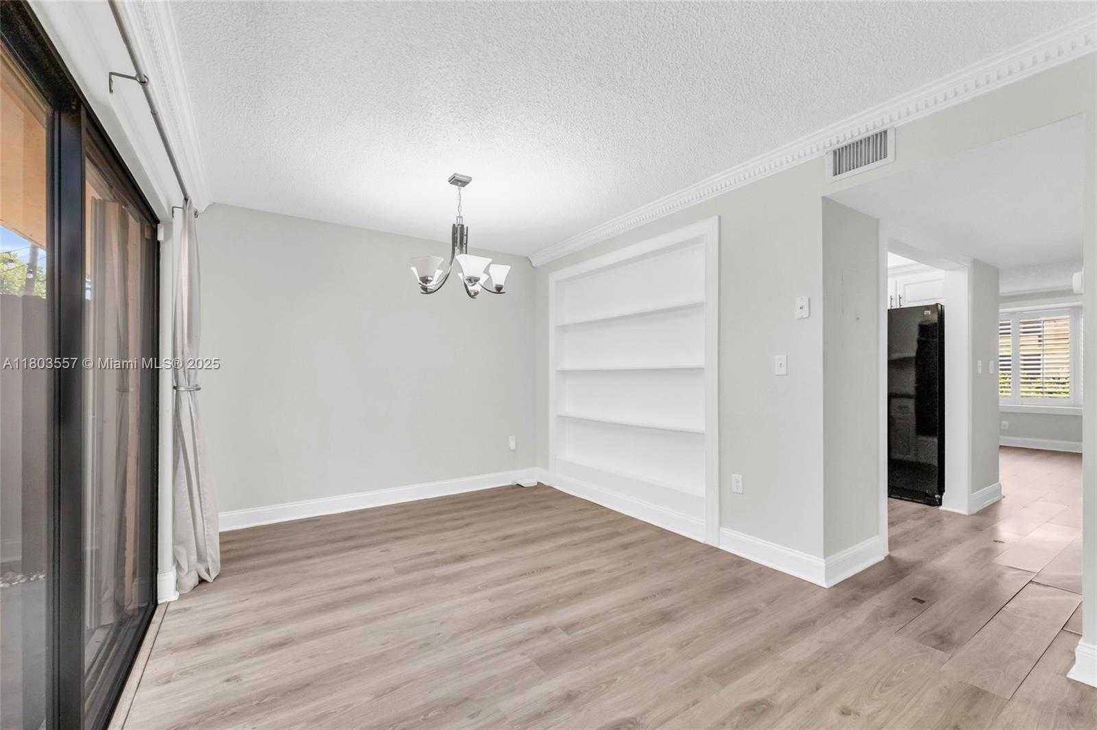 Small Image of 10102 SOUTH WEST 77TH CT, Miami Number 19