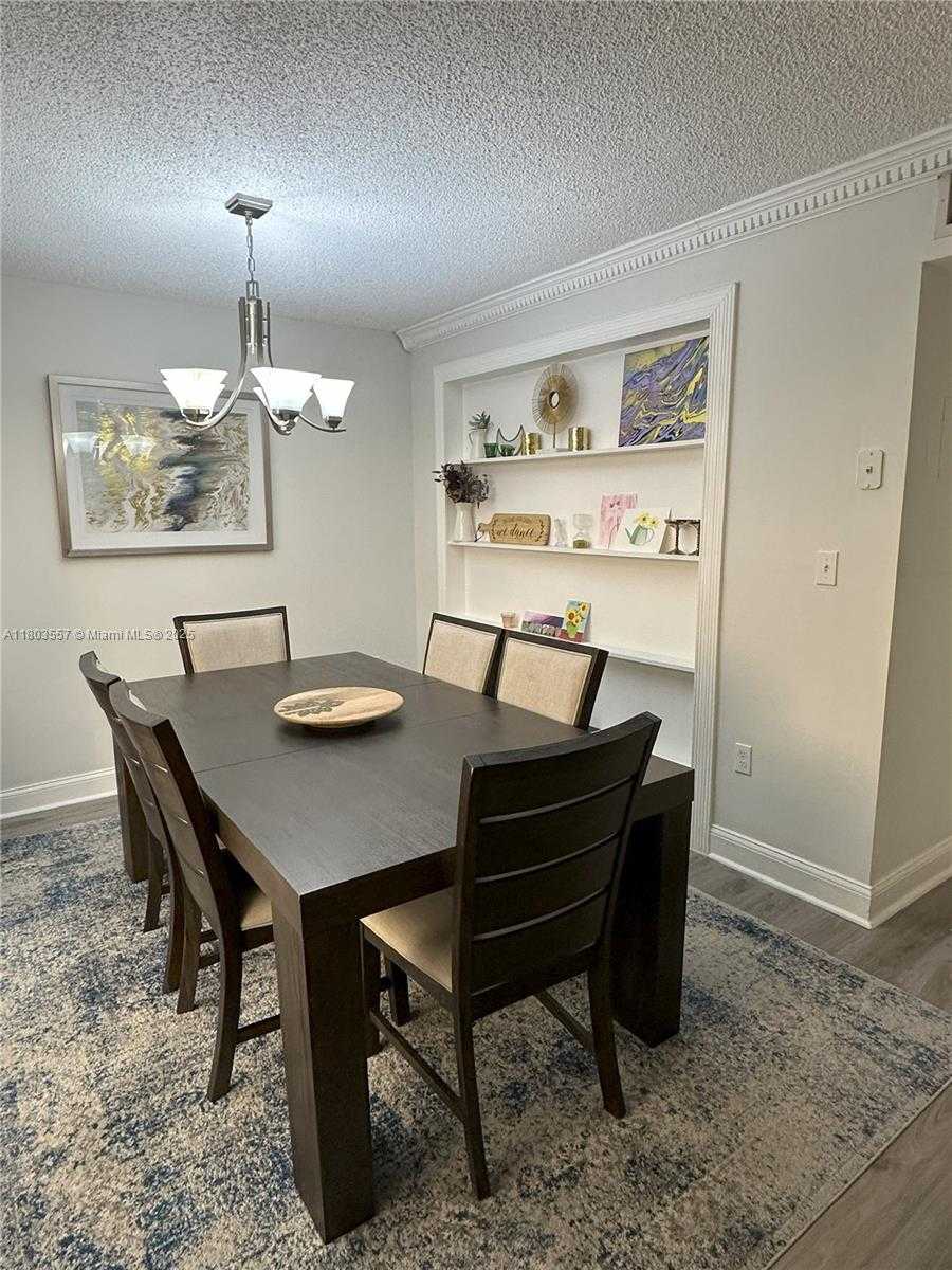 Small Image of 10102 SOUTH WEST 77TH CT, Miami Number 20