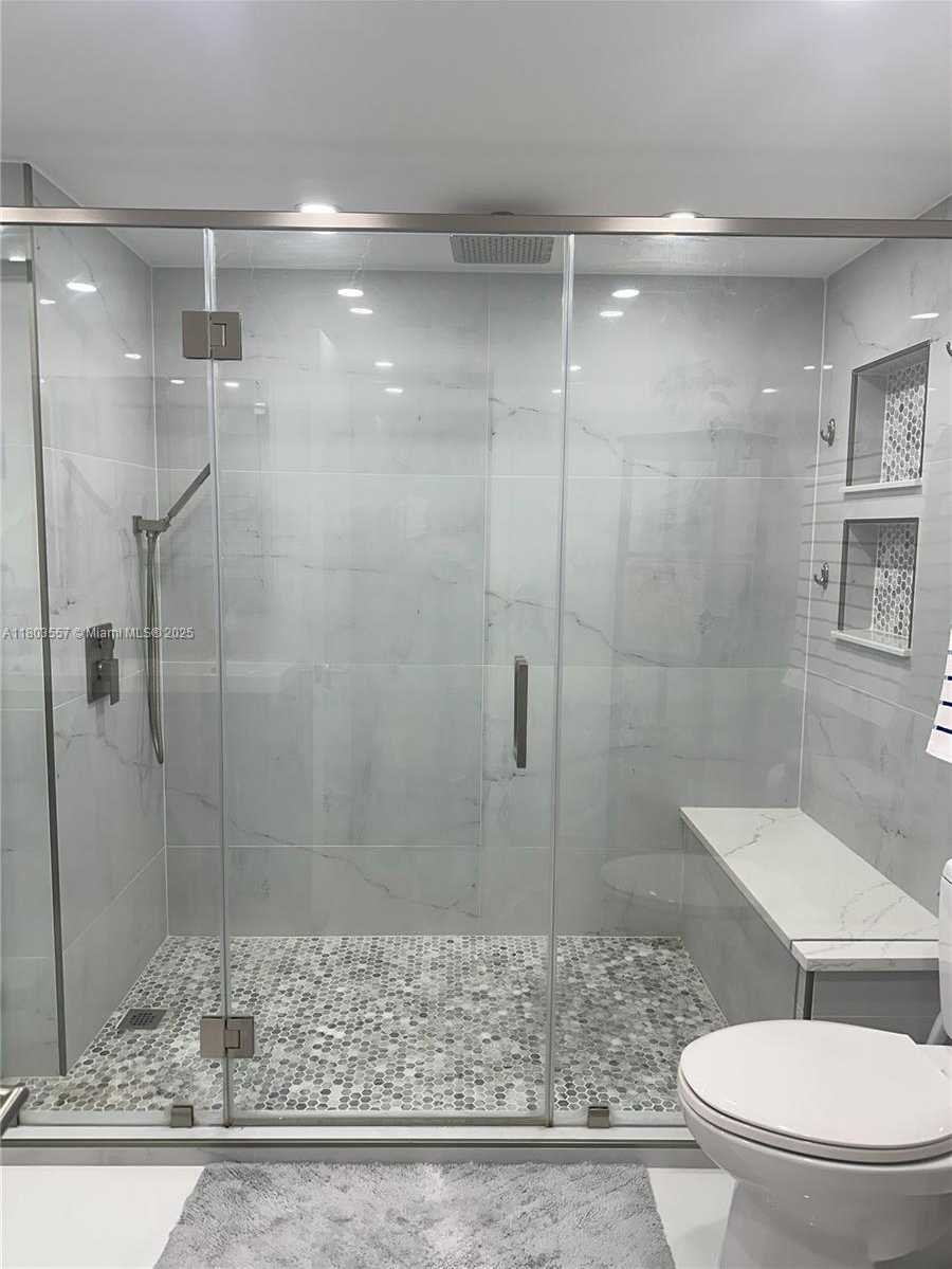 Small Image of 10102 SOUTH WEST 77TH CT, Miami Number 39