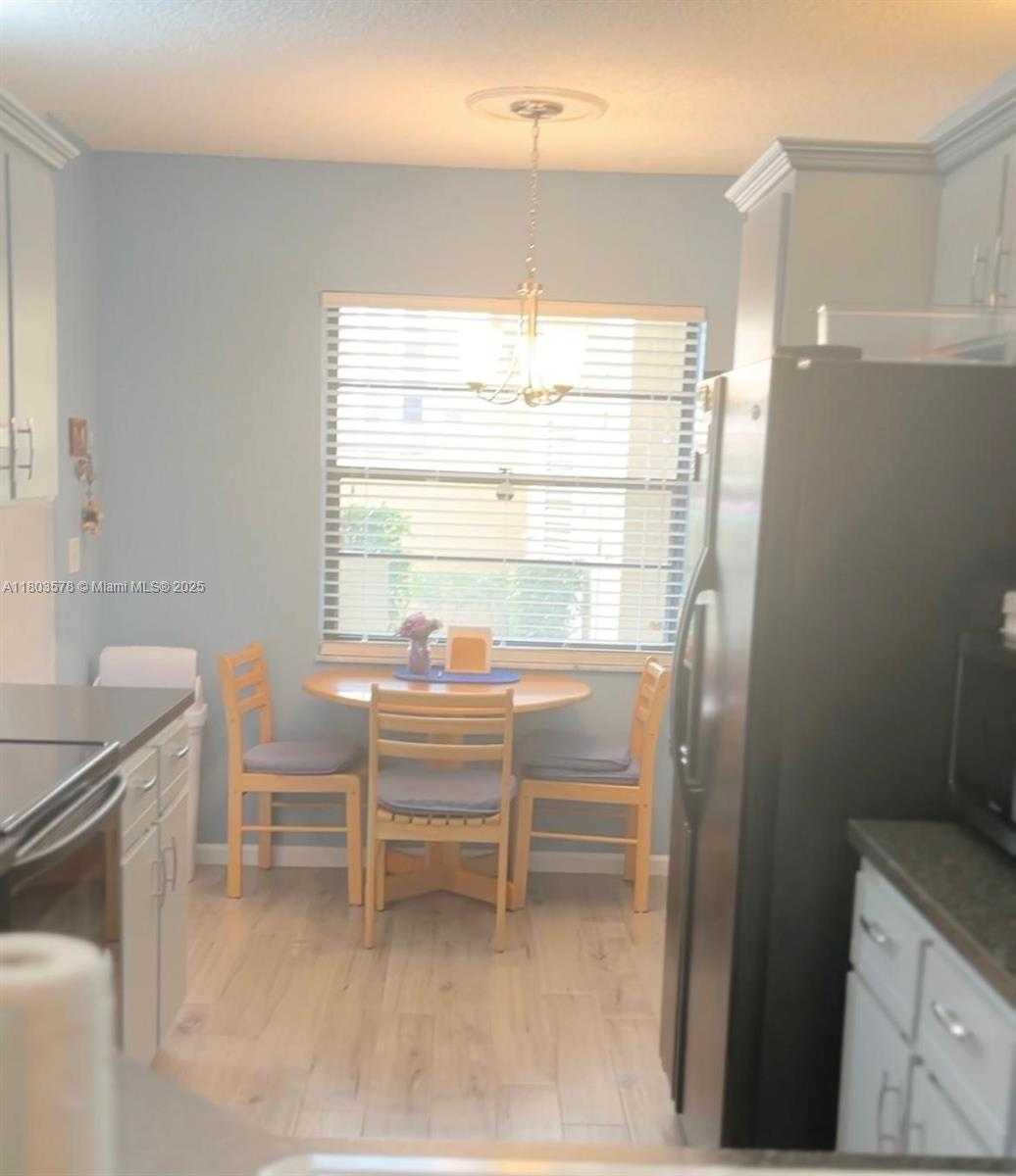 Small Image of 23344 CAROLWOOD LN #106, Boca Raton Number 11
