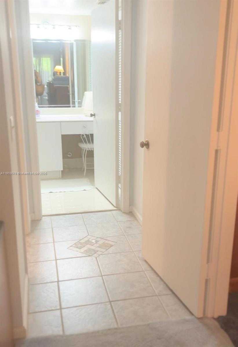 Small Image of 23344 CAROLWOOD LN #106, Boca Raton Number 16