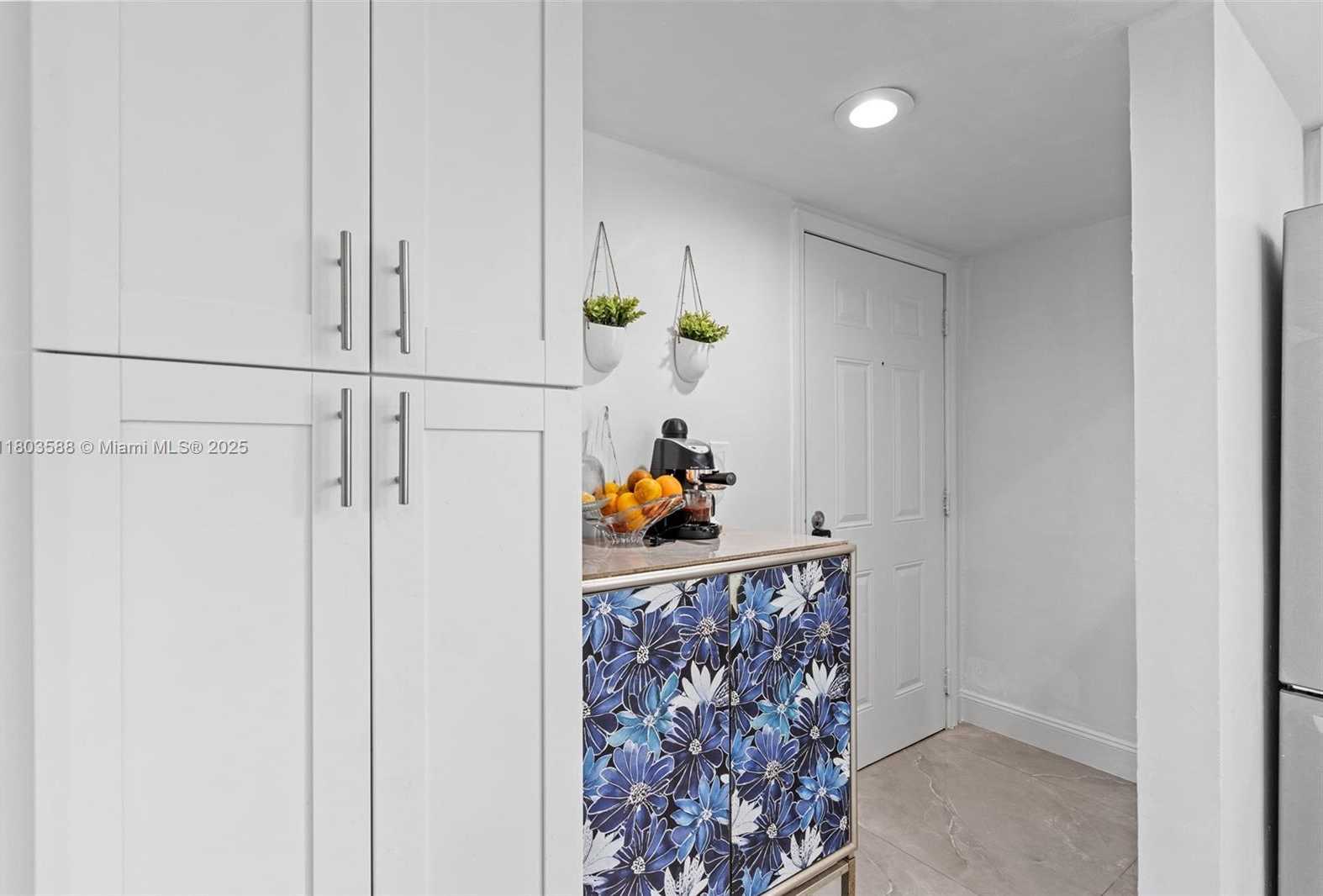 Small Image of 5530 WEST 26TH CT #209, Hialeah Number 4