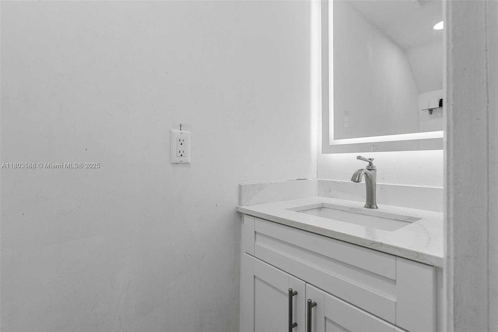 Small Image of 5530 WEST 26TH CT #209, Hialeah Number 8
