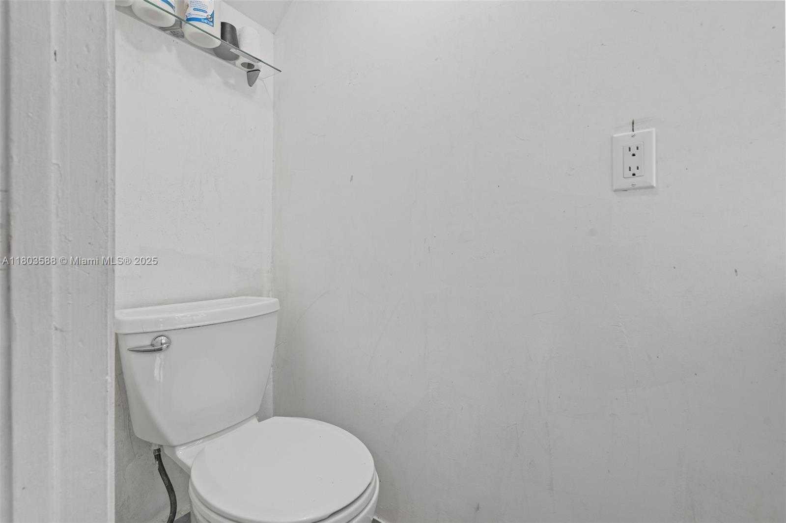 Small Image of 5530 WEST 26TH CT #209, Hialeah Number 9