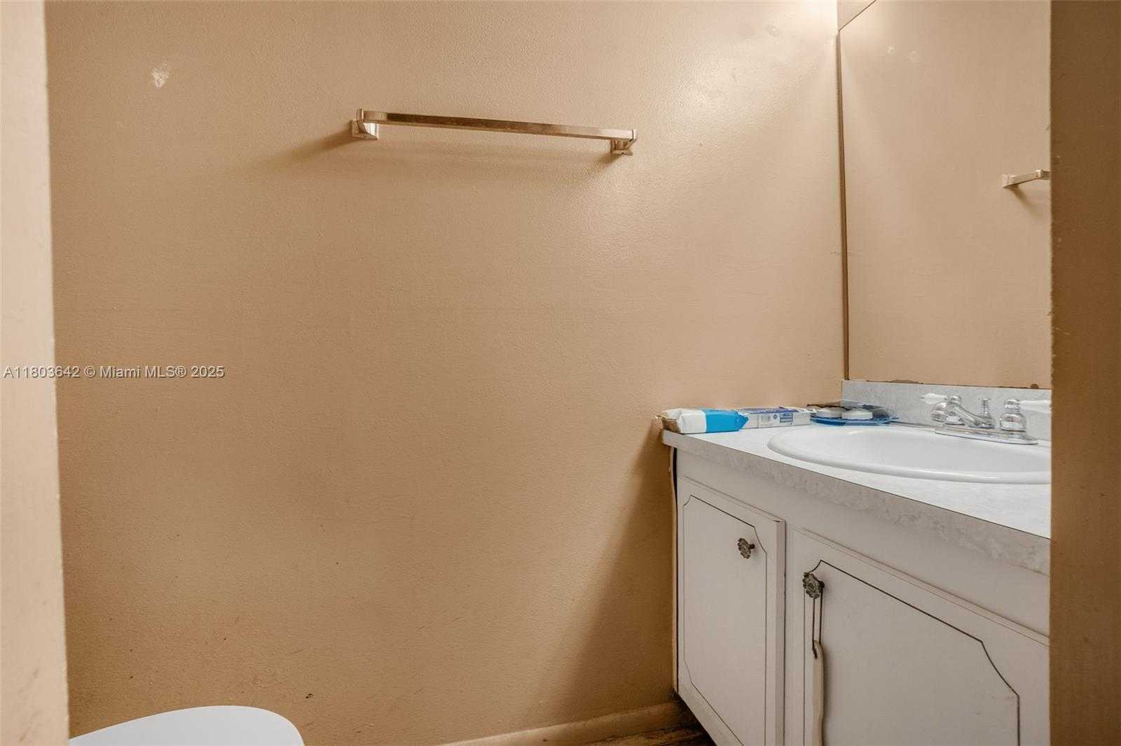 Small Image of 7329 WEST SUNRISE BLVD #7329, Plantation Number 10