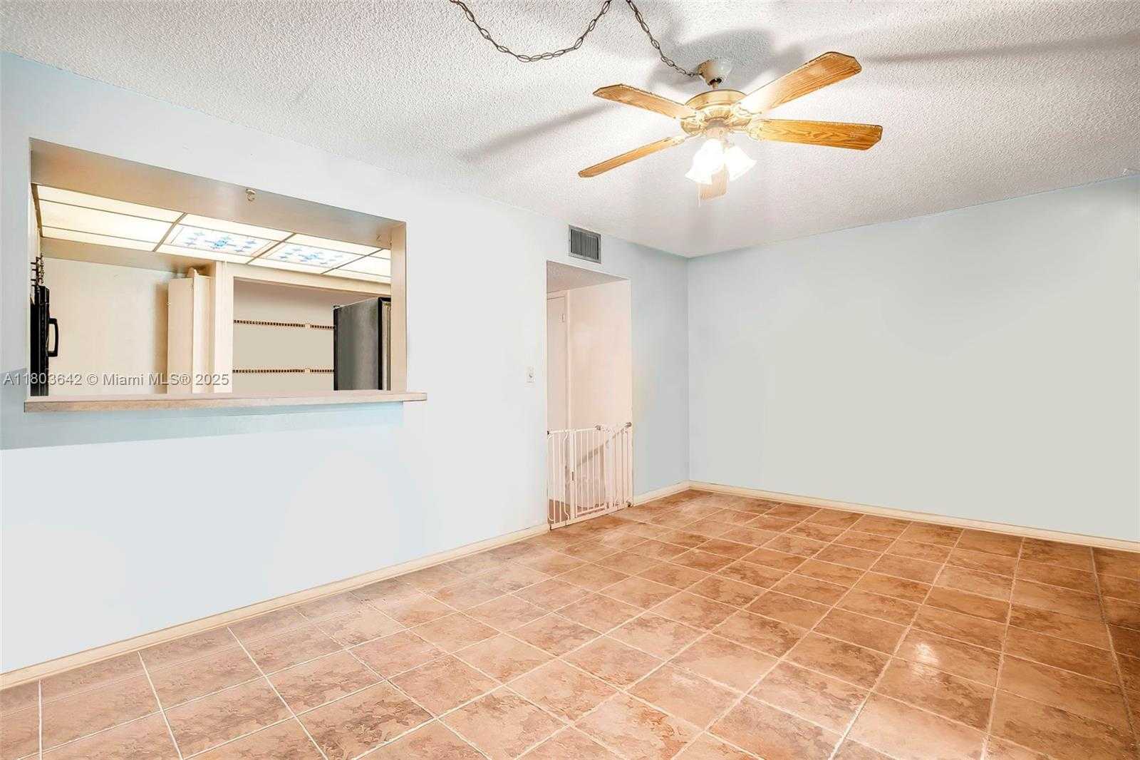 Small Image of 7329 WEST SUNRISE BLVD #7329, Plantation Number 11