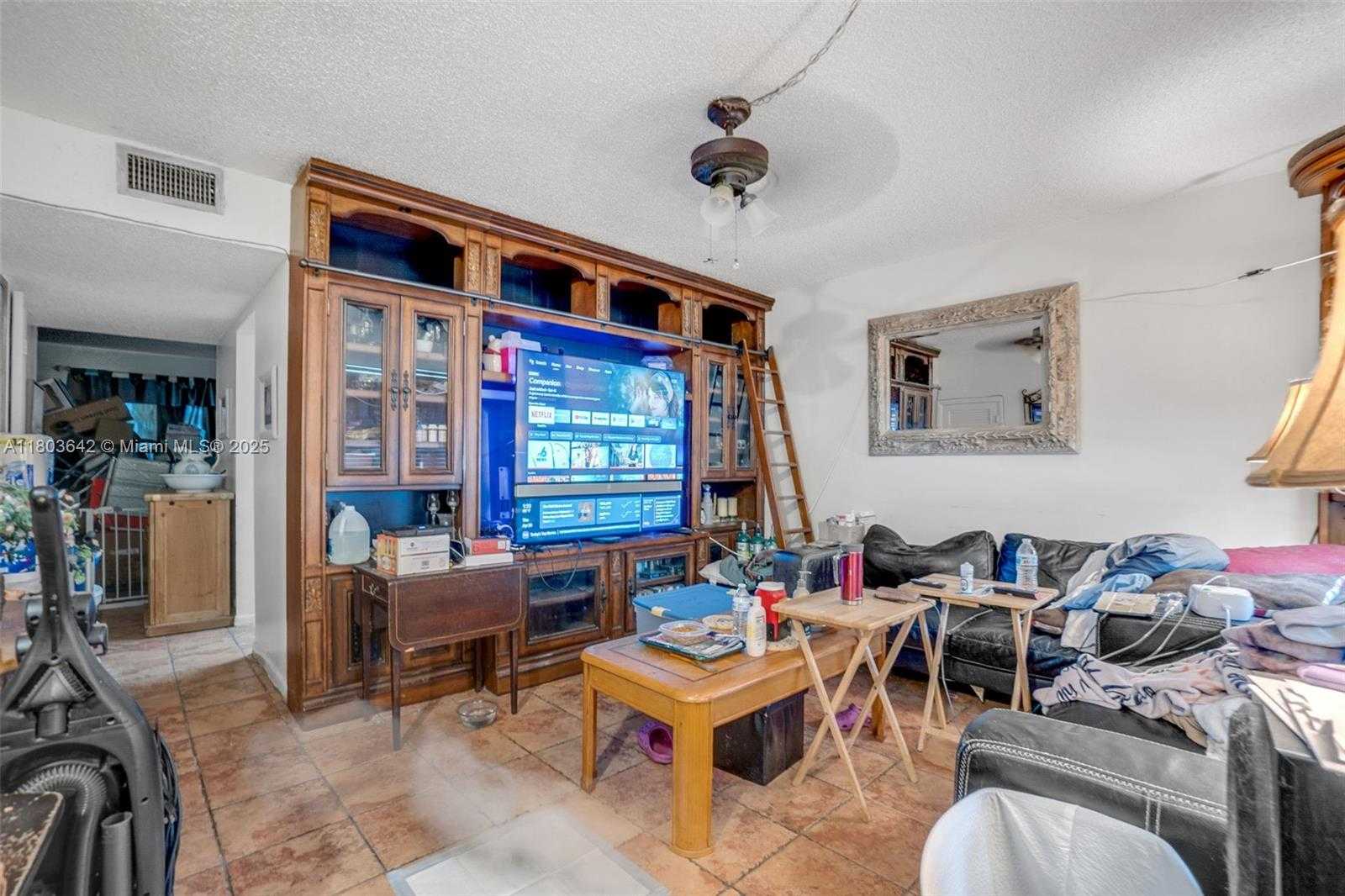 Small Image of 7329 WEST SUNRISE BLVD #7329, Plantation Number 3