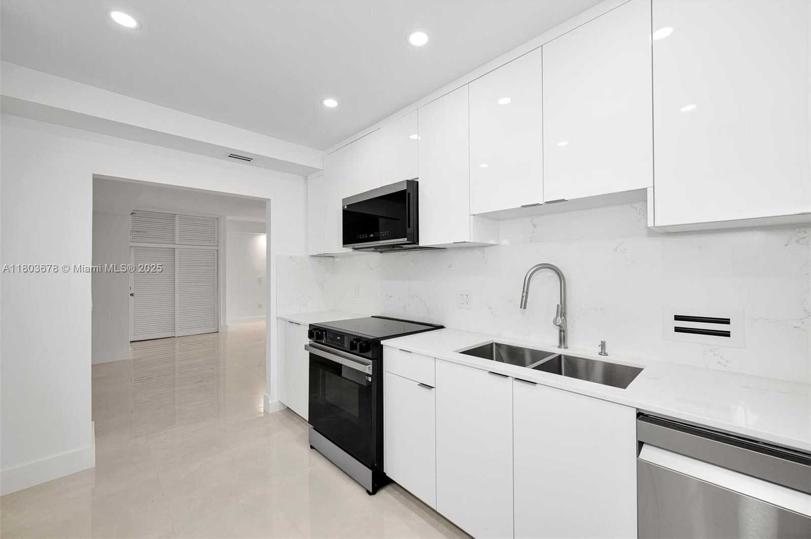 Small Image of 10185 COLLINS AVE #1502, Bal Harbour Number 2