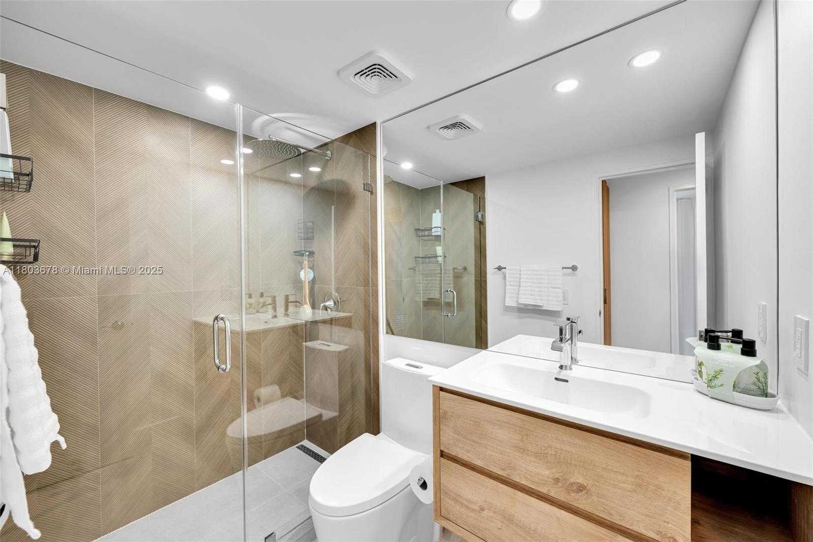 Small Image of 10185 COLLINS AVE #1502, Bal Harbour Number 4