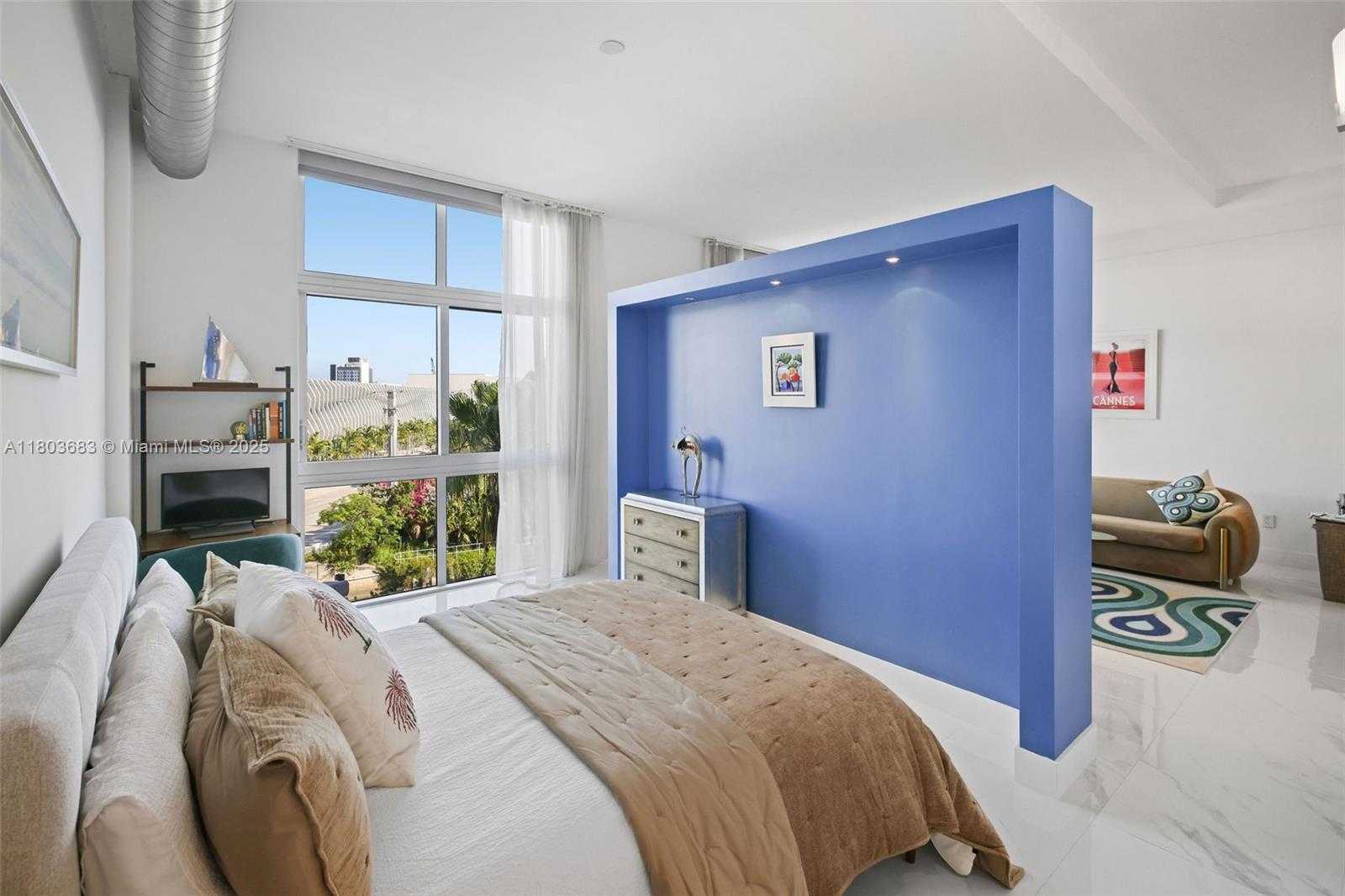 Small Image of 2001 MERIDIAN AVE #528, Miami Beach Number 11
