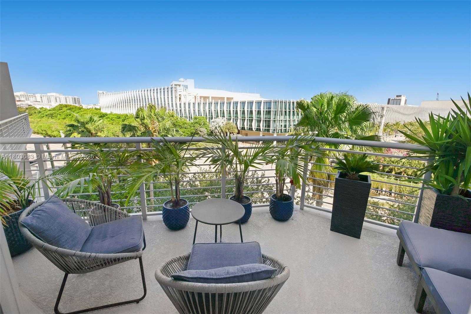 Small Image of 2001 MERIDIAN AVE #528, Miami Beach Number 19