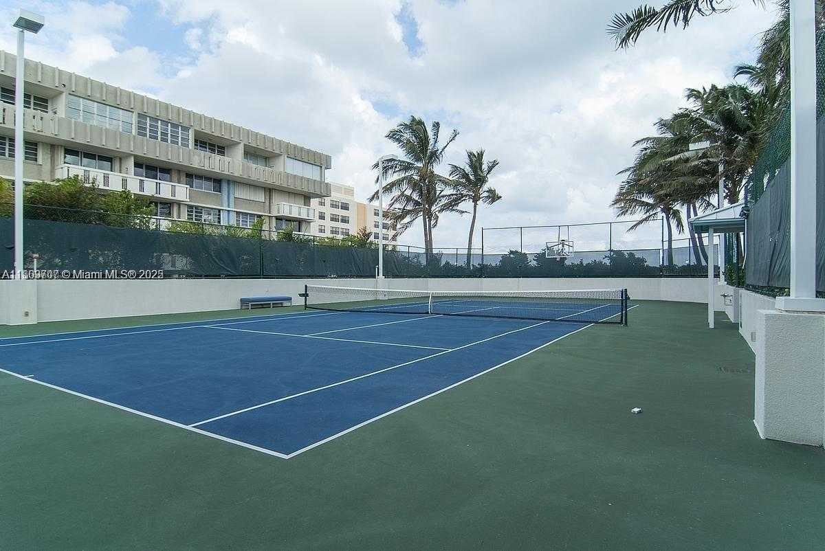 Small Image of 650 WEST AVE #1404, Miami Beach Number 19