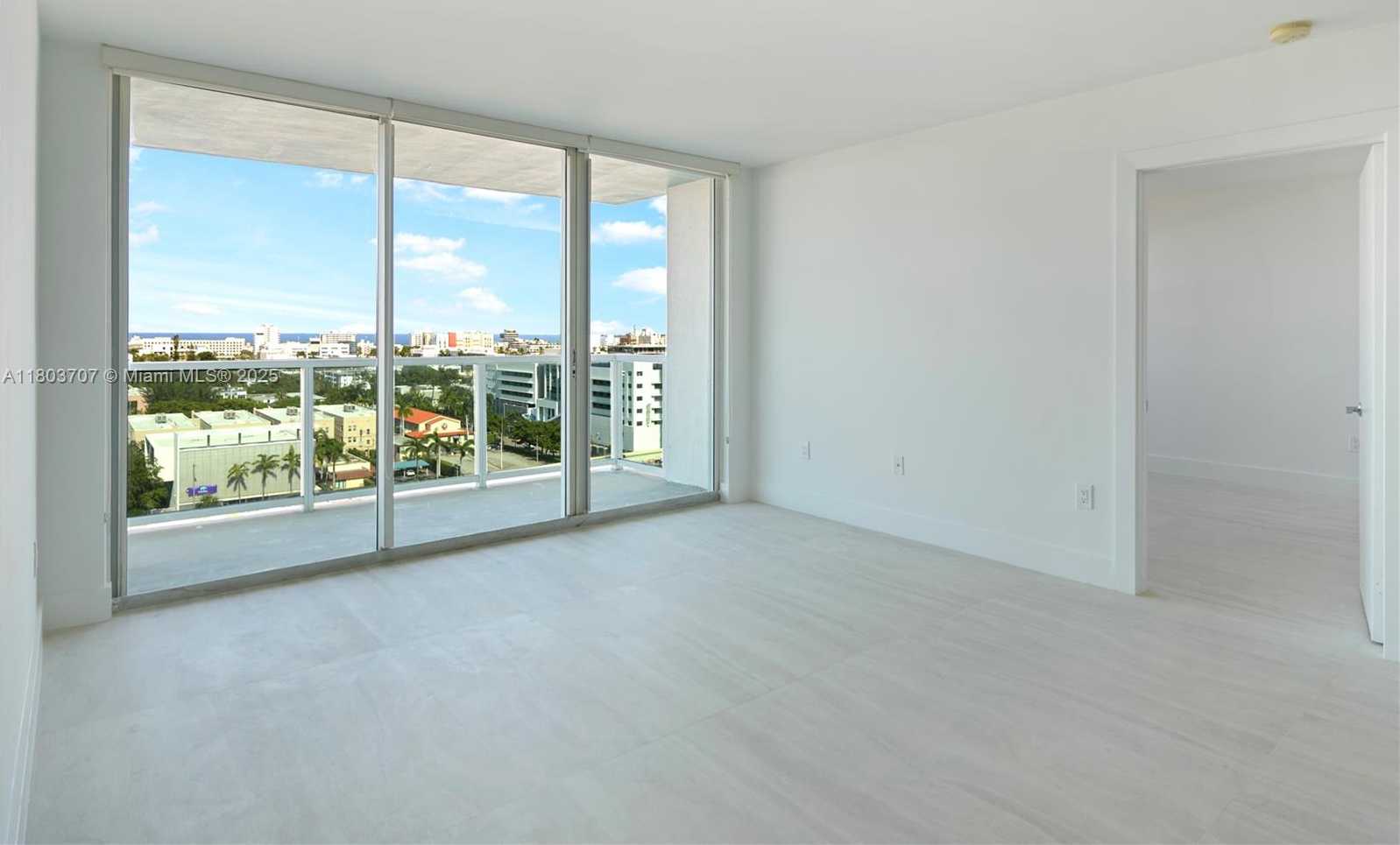 Small Image of 650 WEST AVE #1404, Miami Beach Number 9