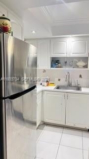 Small Image of 1400 SAINT CHARLES PL #L4, Pembroke Pines Number 8