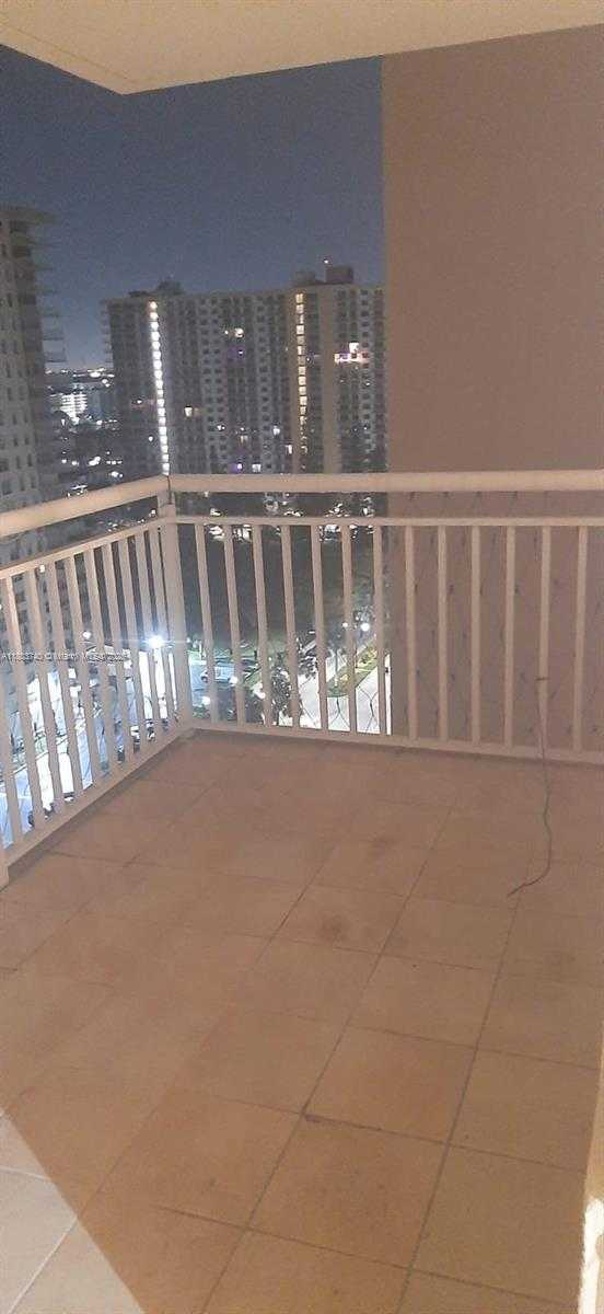Small Image of 251 174TH ST #1711, Sunny Isles Beach Number 2
