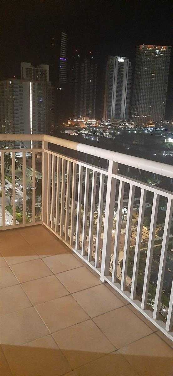 Small Image of 251 174TH ST #1711, Sunny Isles Beach Number 3