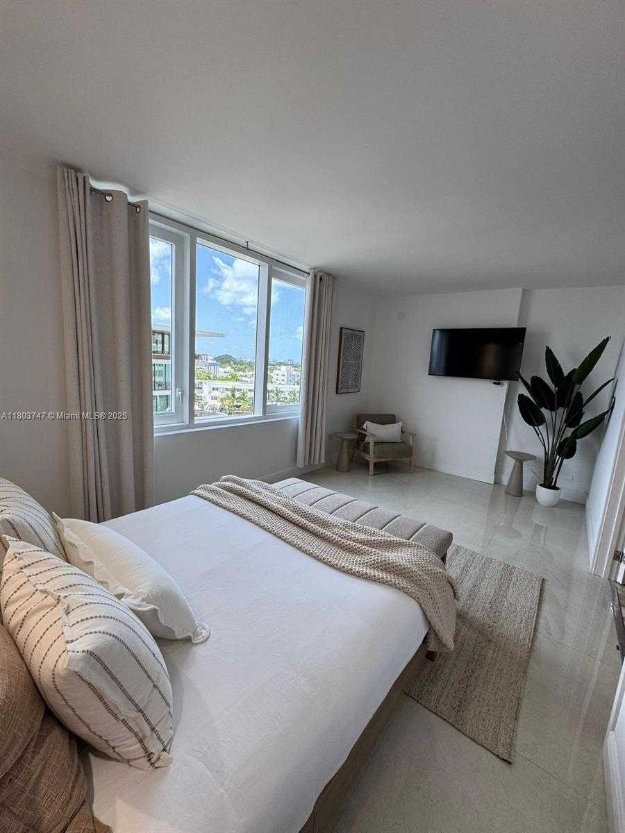 Small Image of 2301 COLLINS AVE #731, Miami Beach Number 11