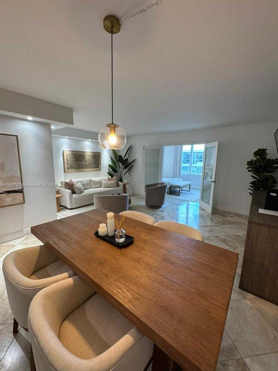 Small Image of 2301 COLLINS AVE #731, Miami Beach Number 3