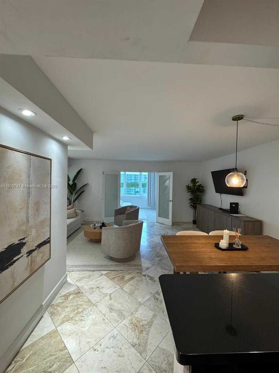 Small Image of 2301 COLLINS AVE #731, Miami Beach Number 6
