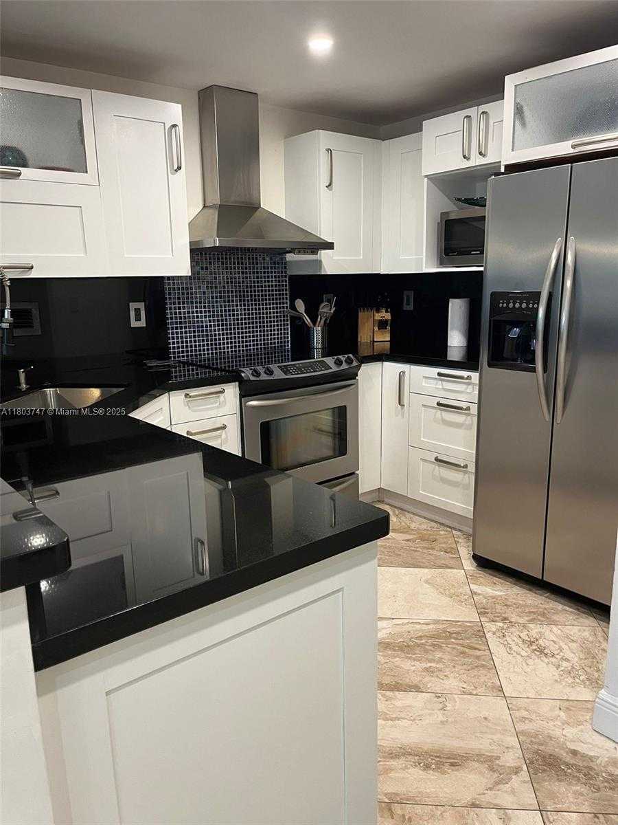 Small Image of 2301 COLLINS AVE #731, Miami Beach Number 7