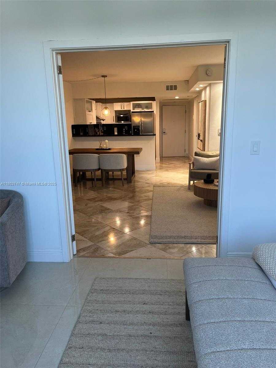 Small Image of 2301 COLLINS AVE #731, Miami Beach Number 8
