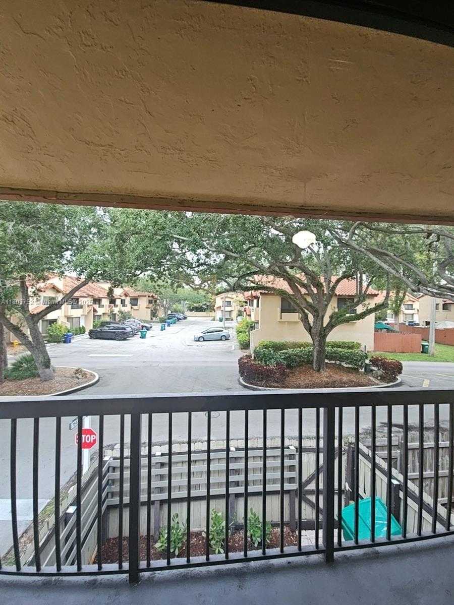 Small Image of 7870 SOUTH WEST 102ND LN, Miami Number 24