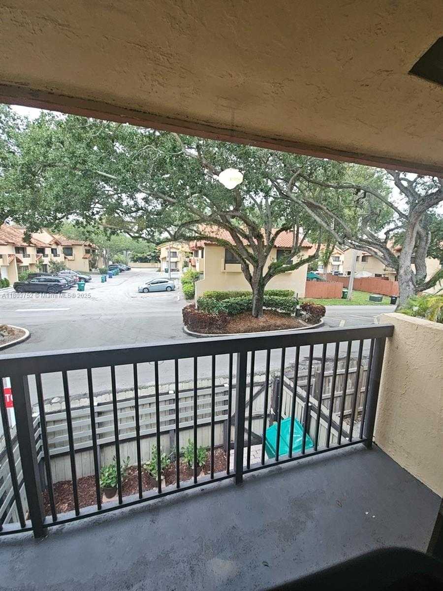 Small Image of 7870 SOUTH WEST 102ND LN, Miami Number 26