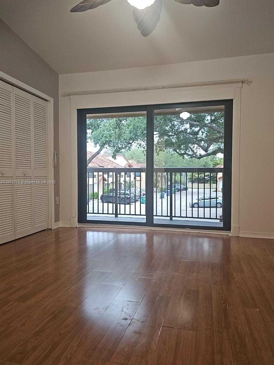 Small Image of 7870 SOUTH WEST 102ND LN, Miami Number 31