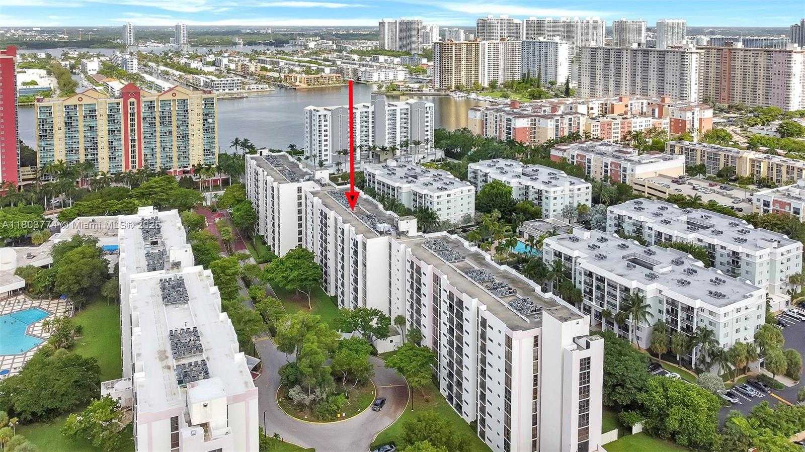 Small Image of 17021 NORTH BAY RD #918, Sunny Isles Beach Number 16