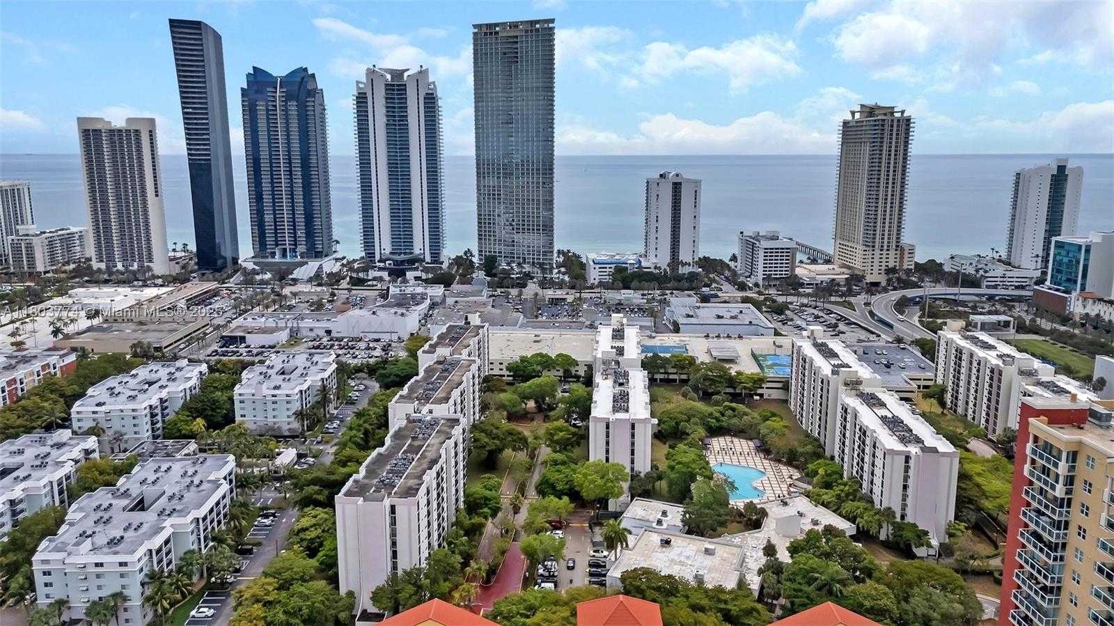 Small Image of 17021 NORTH BAY RD #918, Sunny Isles Beach Number 18