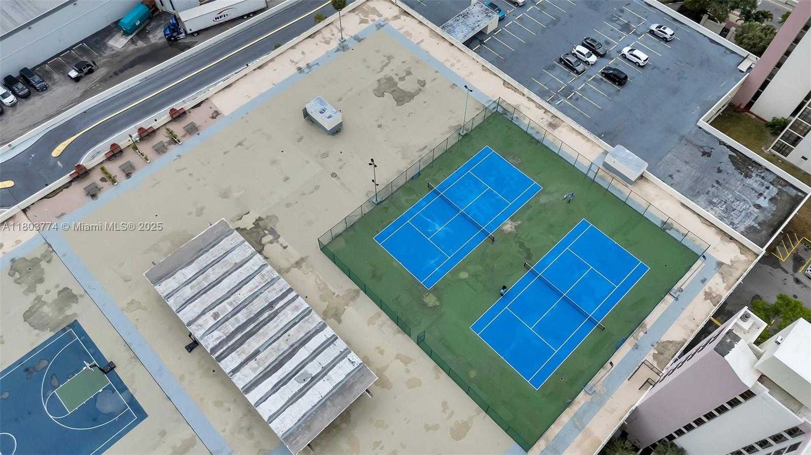 Small Image of 17021 NORTH BAY RD #918, Sunny Isles Beach Number 21