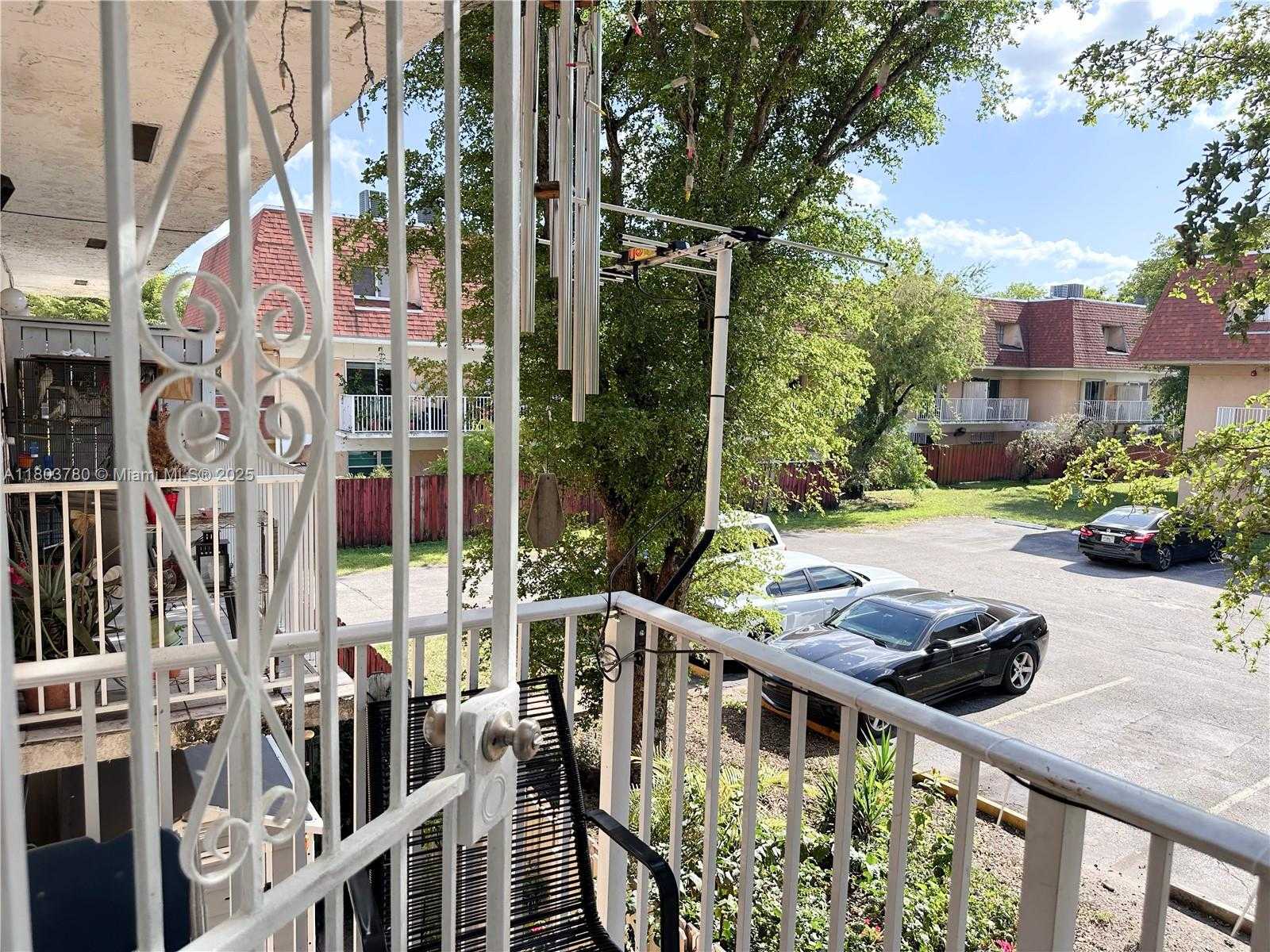 Small Image of 260 NORTH WEST 107TH AVE #222, Miami Number 8