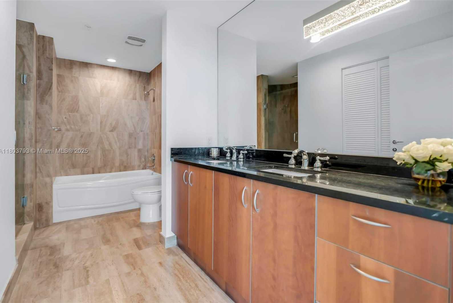 Small Image of Aston Martin Residences Sales Gallery, 300 Biscayne Blvd, Miami, FL 33131, USA Number 12