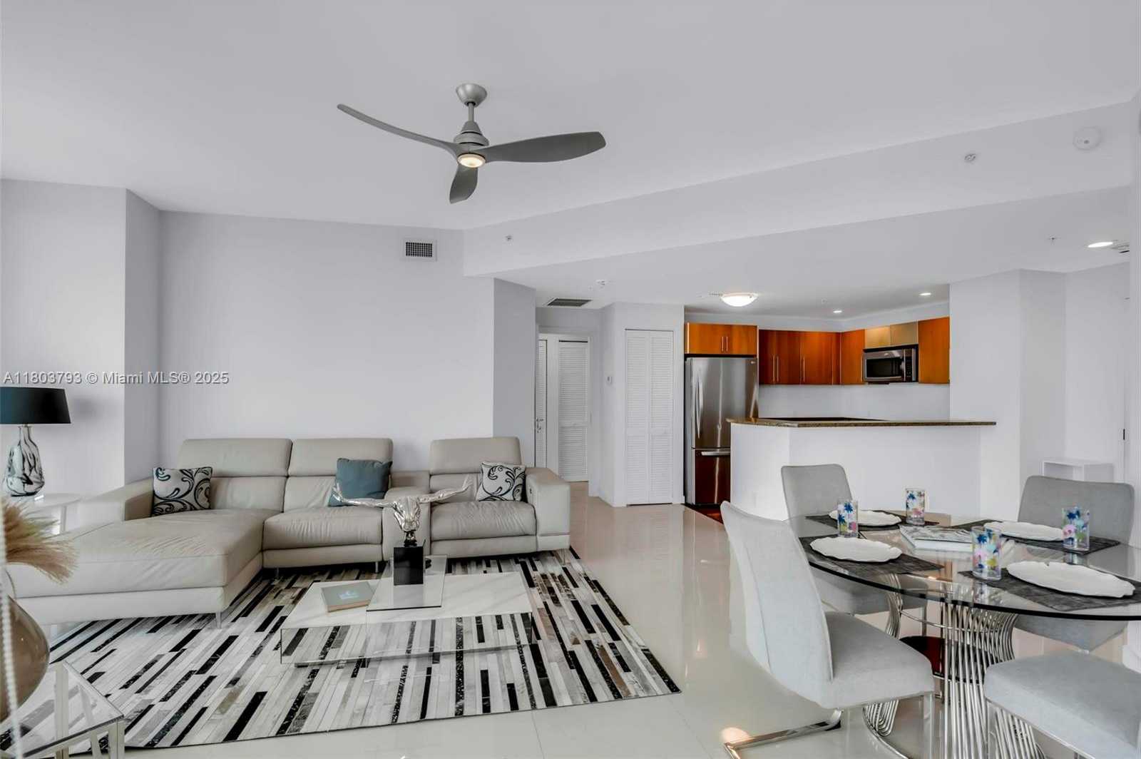 Small Image of Aston Martin Residences Sales Gallery, 300 Biscayne Blvd, Miami, FL 33131, USA Number 15