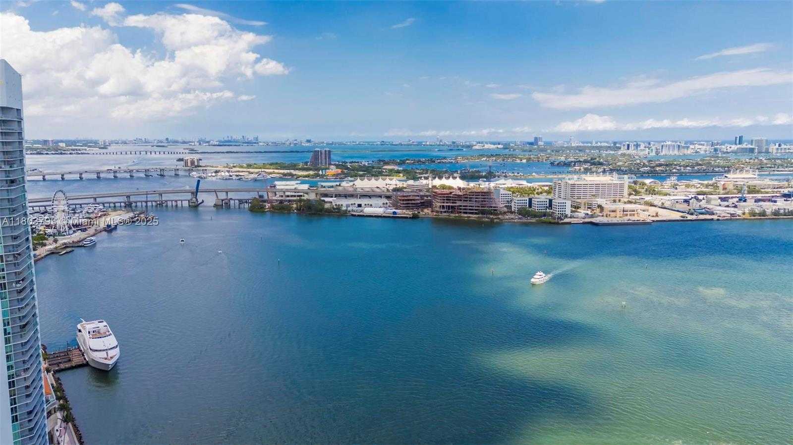 Small Image of Aston Martin Residences Sales Gallery, 300 Biscayne Blvd, Miami, FL 33131, USA Number 27