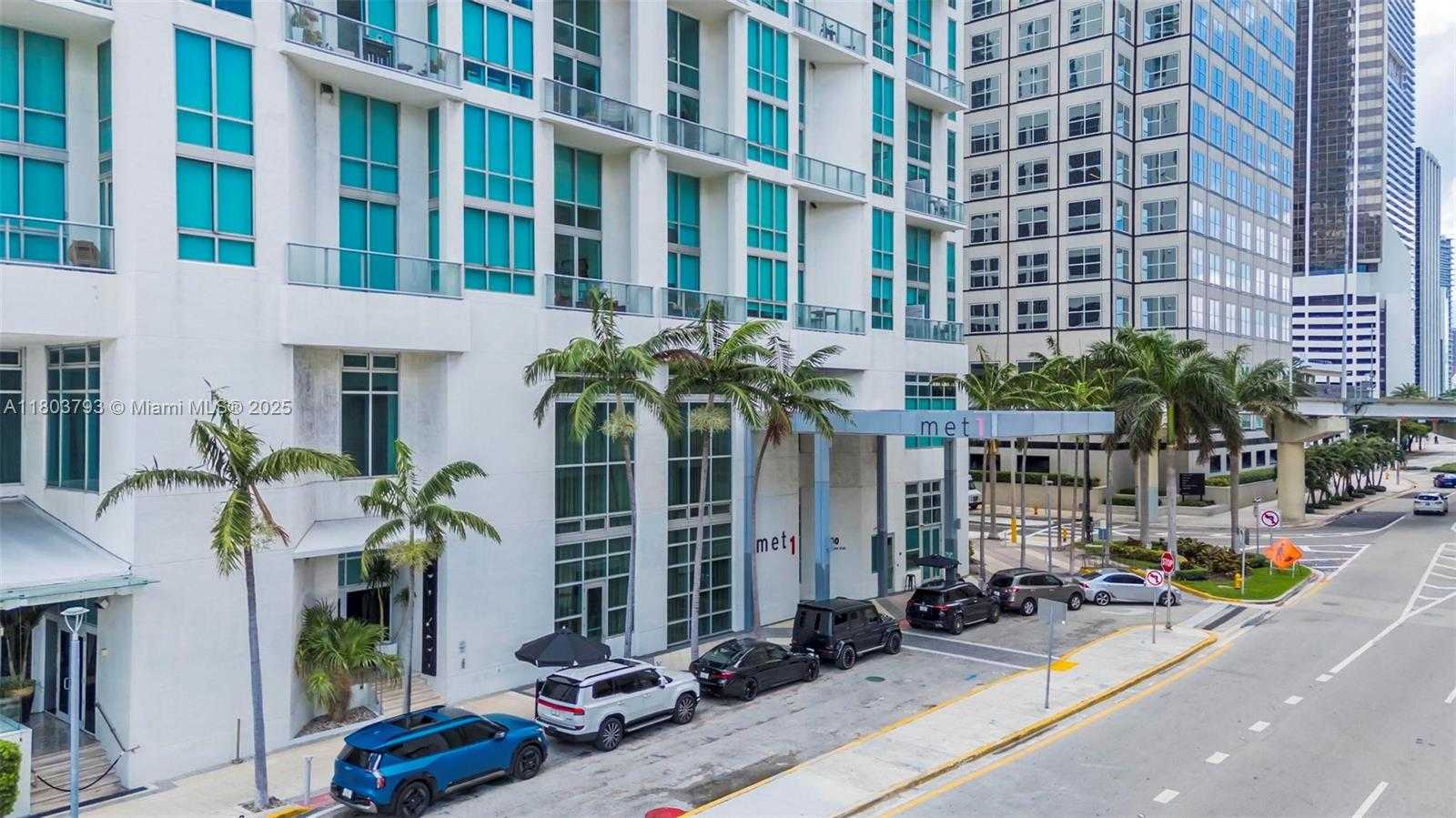 Small Image of Aston Martin Residences Sales Gallery, 300 Biscayne Blvd, Miami, FL 33131, USA Number 29