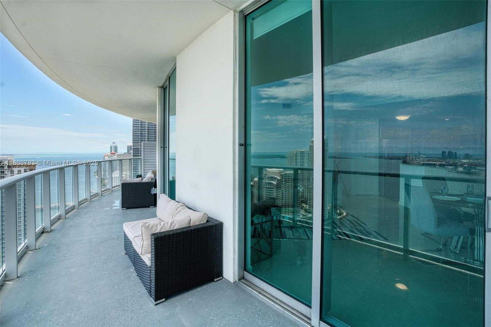 Small Image of Aston Martin Residences Sales Gallery, 300 Biscayne Blvd, Miami, FL 33131, USA Number 30